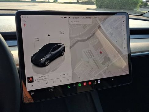 Used 2023 Tesla Model Y Long Range AWD/4WD image 17
