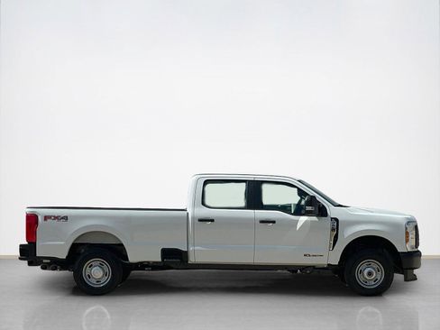 New 2026 Ford F250 XL w/ FX4 Off-Road Package image 8