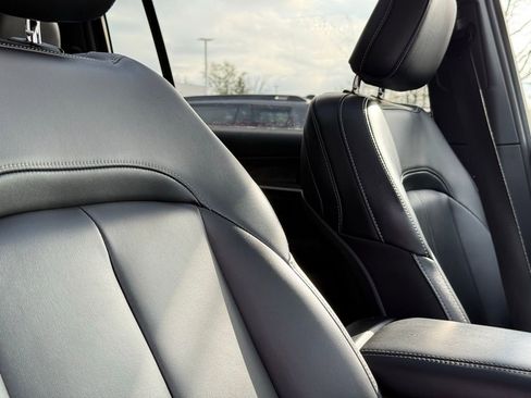 Certified 2025 Jeep Grand Cherokee L Limited w/ Black Appearance Package image 45