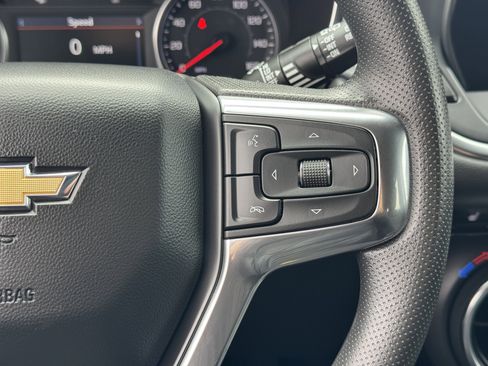 Used 2024 Chevrolet Blazer LT image 32