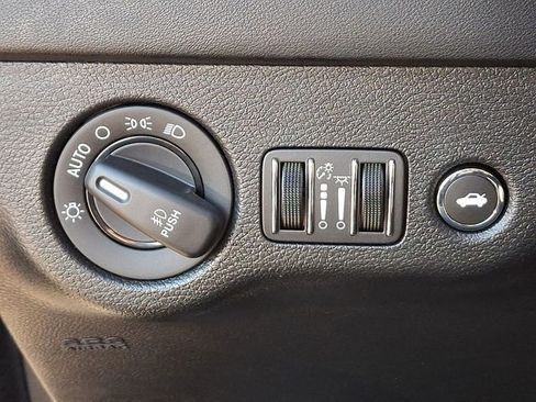 Used 2019 Dodge Charger Scat Pack w/ Dynamics Package image 25