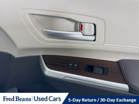 Used 2024 Toyota Sienna XLE image 35