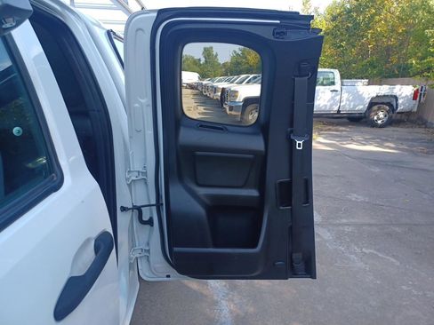 Used 2020 Toyota Tacoma SR image 17