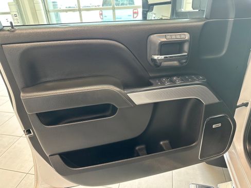 Used 2019 Chevrolet Silverado 2500 LTZ w/ Duramax Plus Package AWD/4WD image 10
