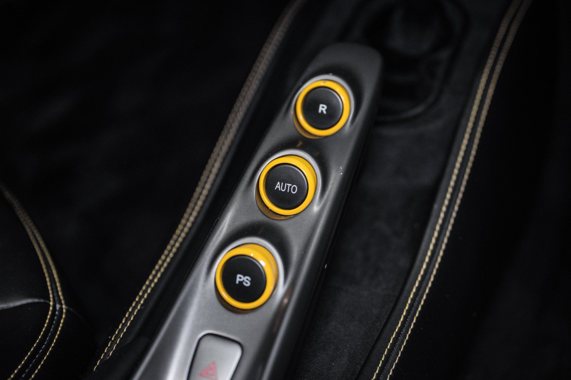 Used 2023 Ferrari F8 Tributo RWD image 37