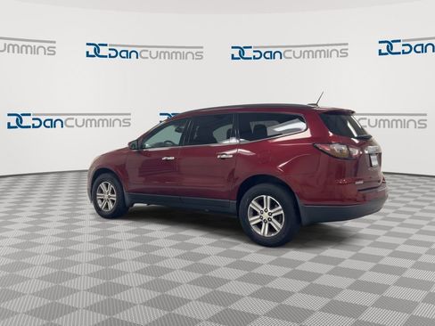 Used 2016 Chevrolet Traverse LT image 6