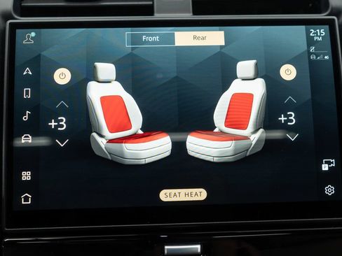 Used 2024 Land Rover Discovery Dynamic SE image 35