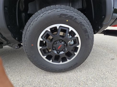 New 2026 Toyota Tacoma TRD Off-Road AWD/4WD image 28