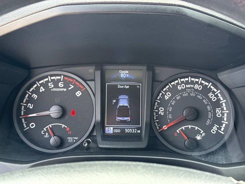 Used 2023 Toyota Tacoma SR AWD/4WD image 27