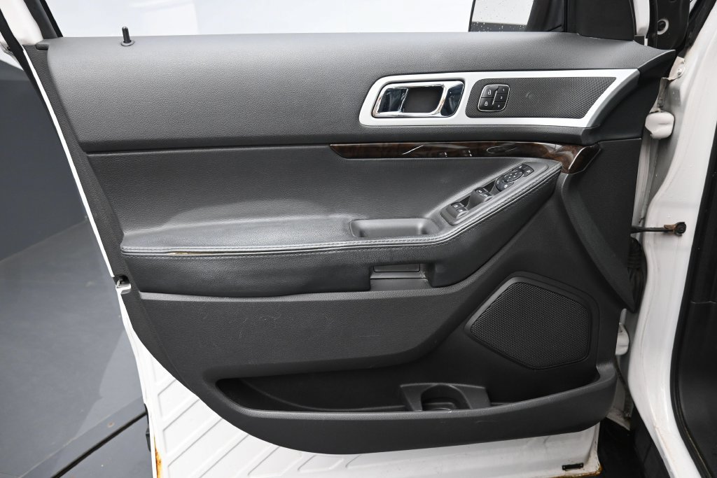 Used 2013 Ford Explorer Limited AWD/4WD image 23
