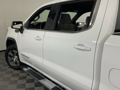 Used 2024 GMC Sierra 1500 SLE AWD/4WD image 38
