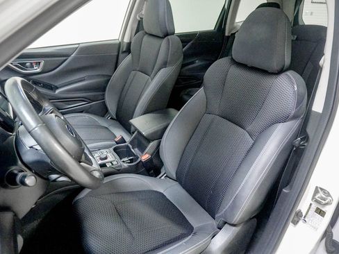 Used 2021 Subaru Forester Premium AWD/4WD image 18