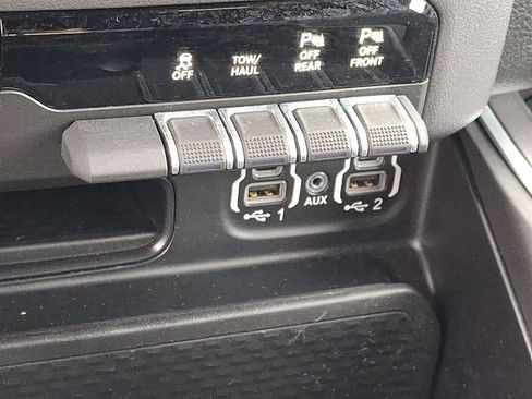 Used 2022 RAM 1500 Big Horn image 27