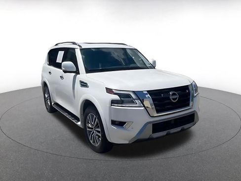 Used 2023 Nissan Armada SL RWD image 3