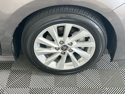 Certified 2022 Toyota Camry LE FWD image 11
