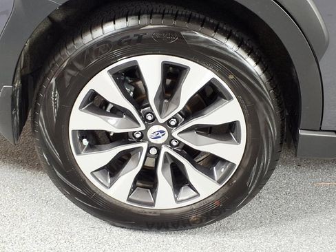 Used 2025 Subaru Outback Limited AWD/4WD image 4