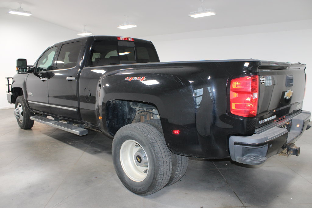 Used 2016 Chevrolet Silverado 3500 High Country w/ Duramax Plus Package AWD/4WD image 7