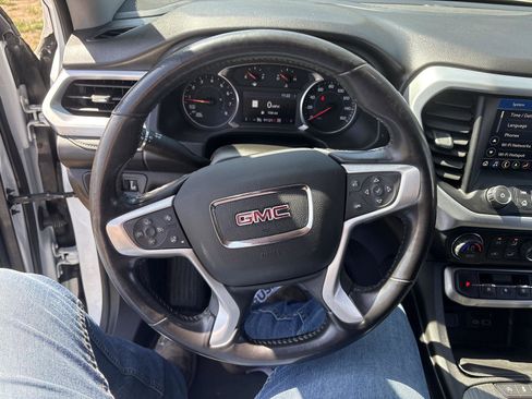Used 2021 GMC Acadia SLT w/ Preferred Package AWD/4WD image 18