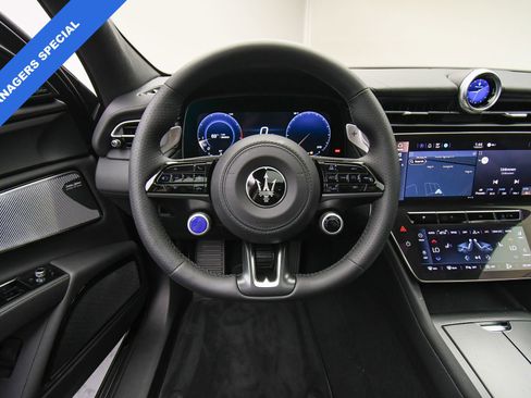 Used 2024 Maserati Grecale GT image 15