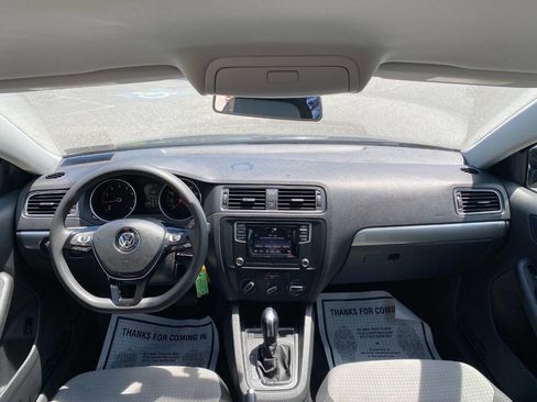 Used 2018 Volkswagen Jetta S FWD image 22