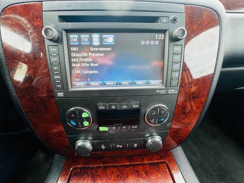 Used 2012 Chevrolet Tahoe LTZ image 29