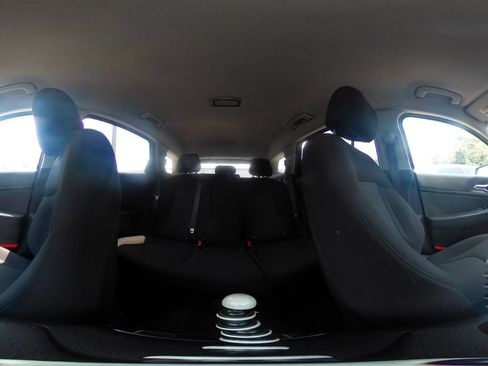 Used 2025 Kia Sportage LX AWD/4WD image 41