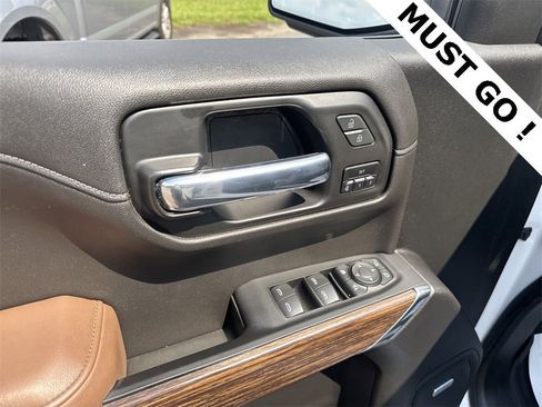 Used 2021 Chevrolet Silverado 1500 High Country image 18