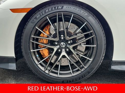 Used 2021 Nissan GT-R Premium AWD/4WD image 10