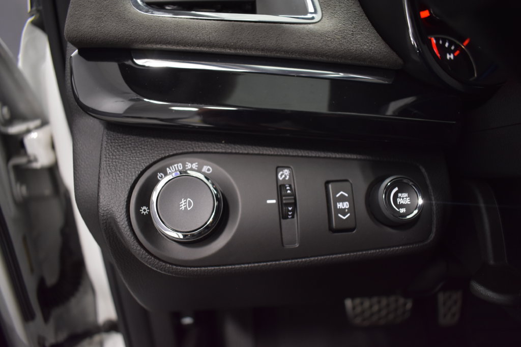 Used 2015 Chevrolet SS RWD image 23