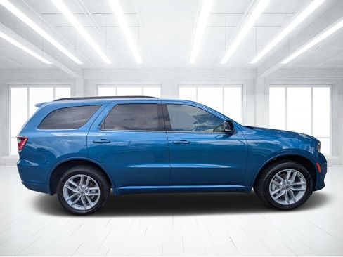 Used 2024 Dodge Durango GT AWD/4WD image 2