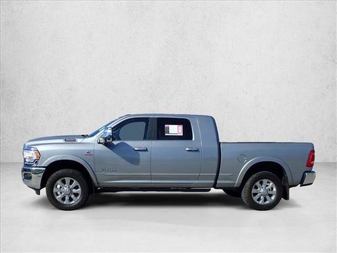 Used 2024 RAM 3500 Limited AWD/4WD image 2