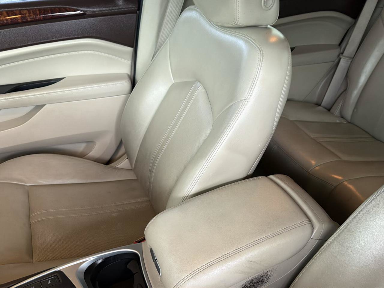 Used 2014 Cadillac SRX Luxury FWD image 13