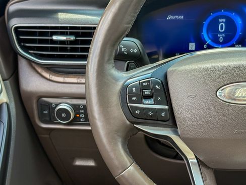 Used 2020 Ford Explorer Platinum AWD/4WD image 37