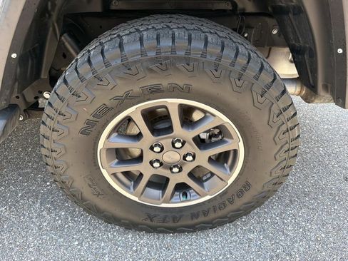 Used 2021 Jeep Gladiator Overland w/ Popular Equipment Package AWD/4WD image 15