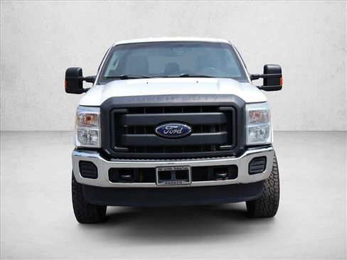 Used 2016 Ford F250 XL w/ Power Equipment Group AWD/4WD image 2