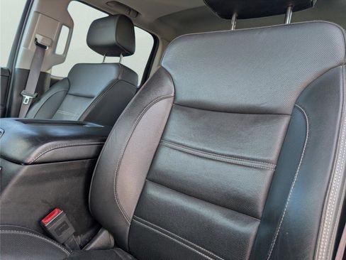 Used 2017 GMC Sierra 2500 Denali w/ Duramax Plus Package image 12