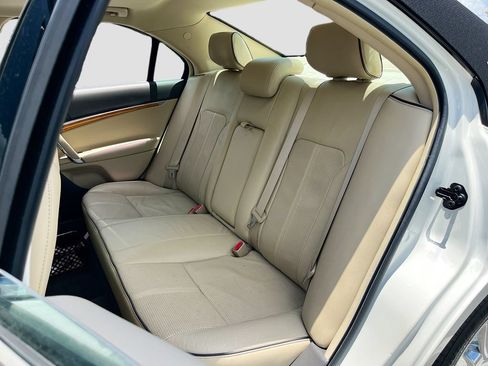 Used 2012 Lincoln MKZ FWD image 25