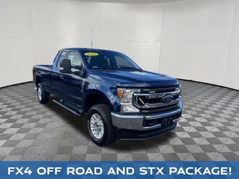 Used 2020 Ford F250 XL w/ STX Appearance Package AWD/4WD image 3