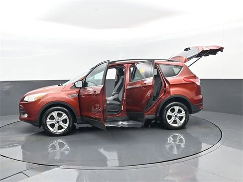 Used 2014 Ford Escape SE w/ Equipment Group 201A image 30