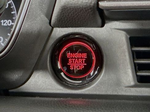 Used 2023 Honda Pilot TrailSport image 23