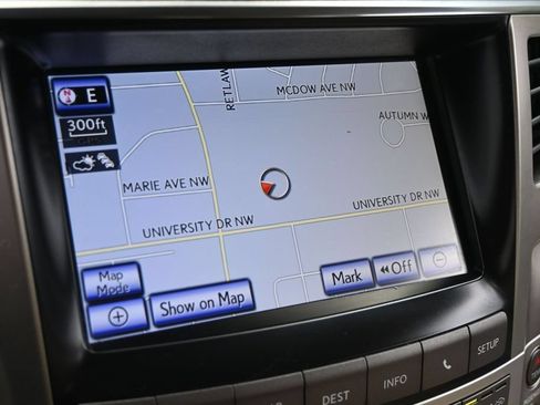 Used 2015 Lexus LX 570 4WD image 16