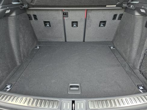 Certified 2026 Porsche Macan GTS AWD/4WD image 31