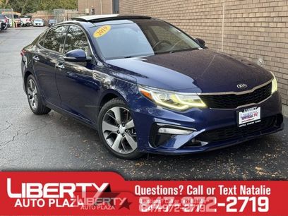 Used 2019 Kia Optima S w/ S Panoramic Sunroof Package