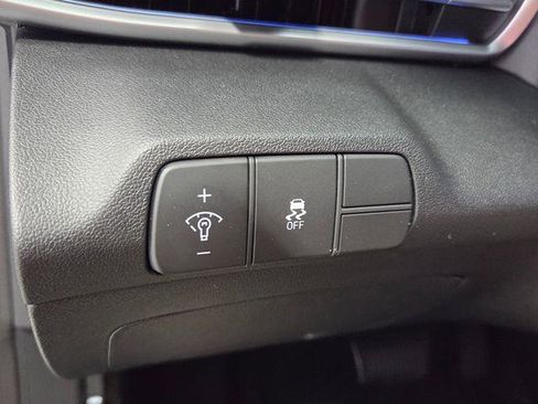 New 2026 Hyundai Elantra Limited image 27