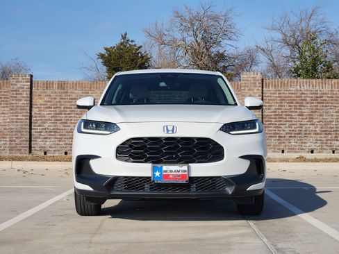 Certified 2023 Honda HR-V LX image 2