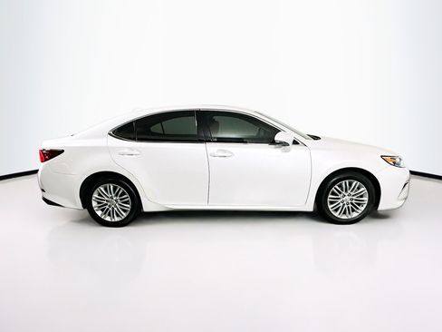 Used 2017 Lexus ES 350 w/ Premium Package FWD image 10