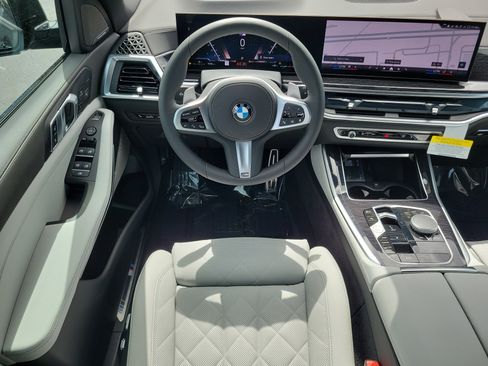 New 2026 BMW X5 sDrive40i w/ M Sport Package RWD image 11