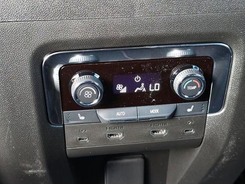 New 2026 Chevrolet Tahoe Premier image 13