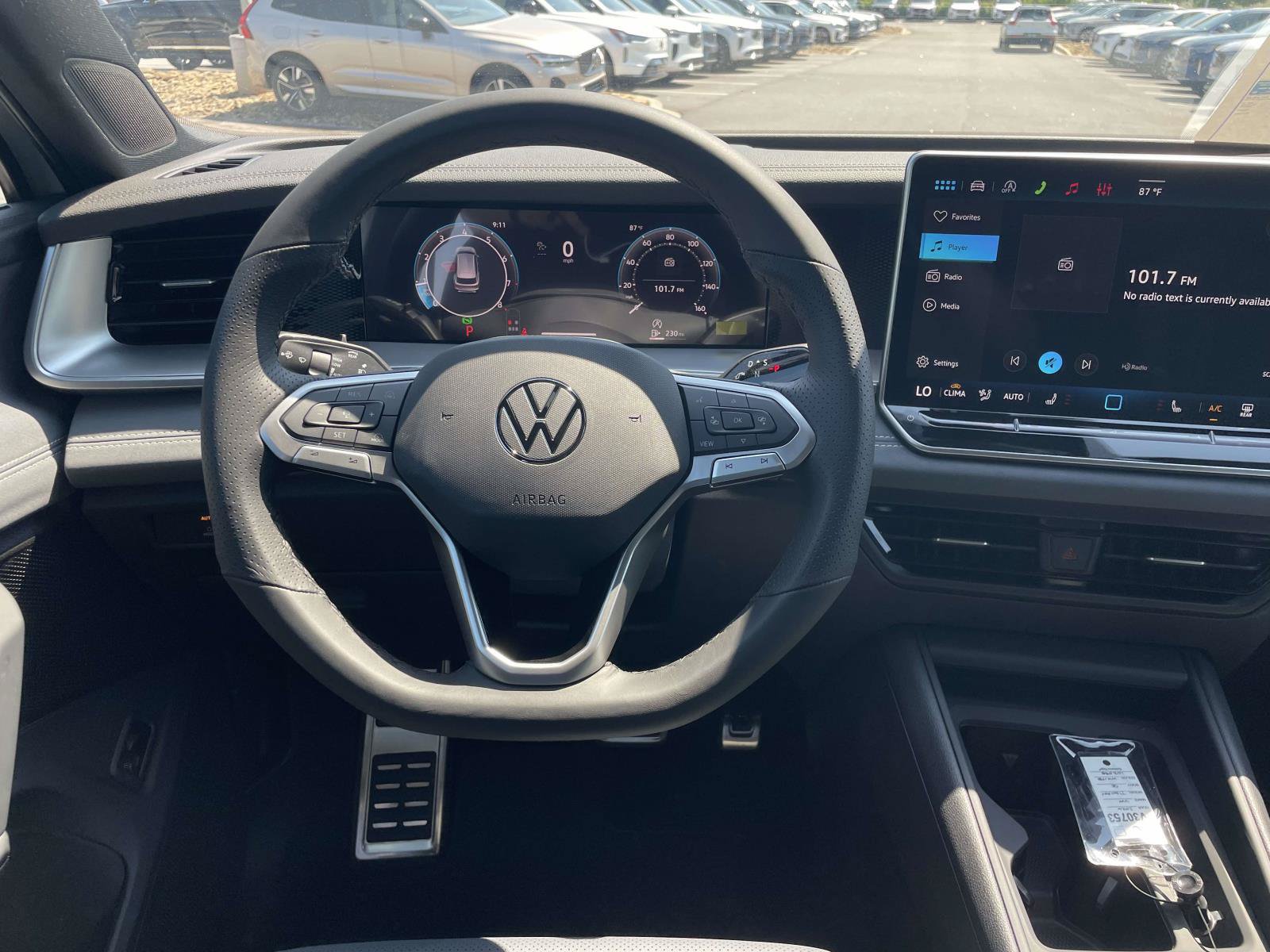 New 2026 Volkswagen Tiguan SE R-Line FWD image 13