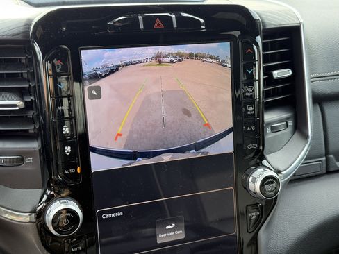 Used 2024 RAM 1500 Laramie image 20